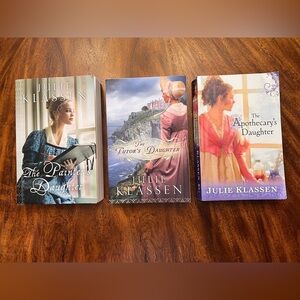 📚Book Set📚
Julie Klassen